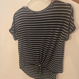 Black and white 🖤🤍 t-shirt